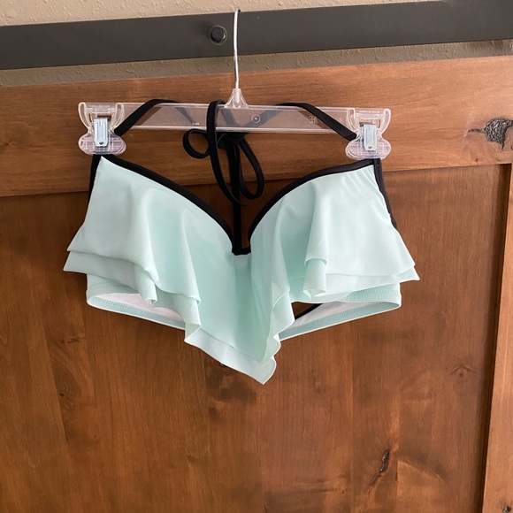 Swimsuit top - Picture 2 of 4